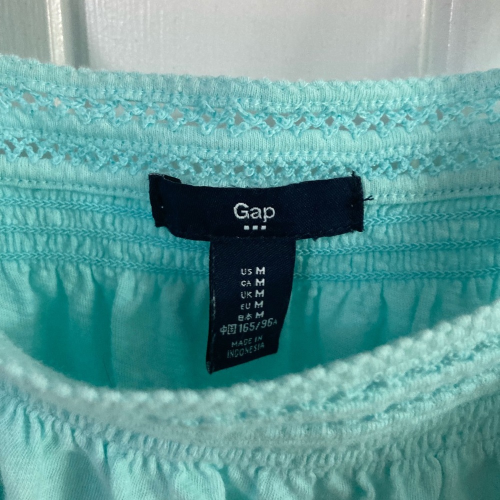 Gap Tank Top - Picture 2 of 2